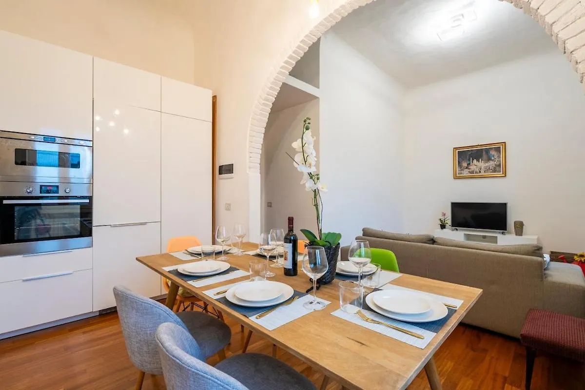 Orcagna Apartment فلورنس